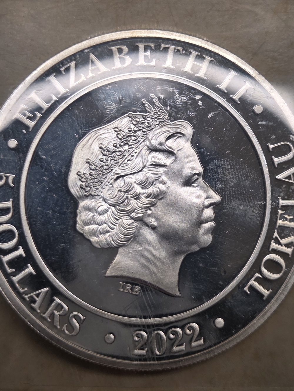 2022 Tokelau 5 Dollars silver coin featuring Queen Elizabeth II - 1 Oz Silver